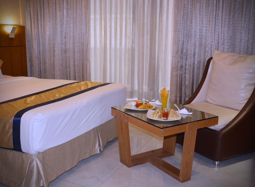 Asia Hotel & Resorts Dhaka Esterno foto