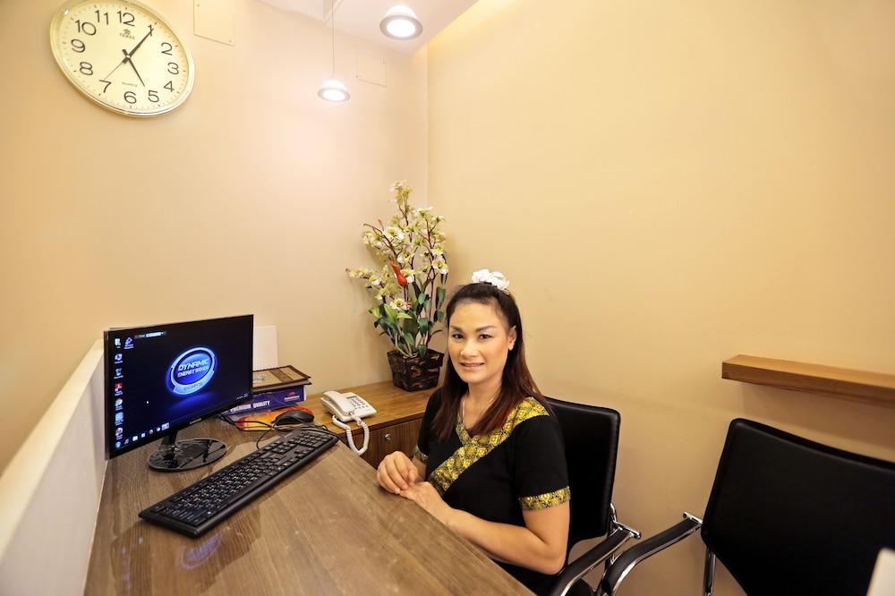 Asia Hotel & Resorts Dhaka Esterno foto