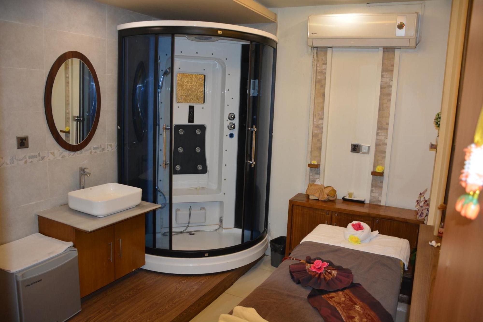 Asia Hotel & Resorts Dhaka Esterno foto