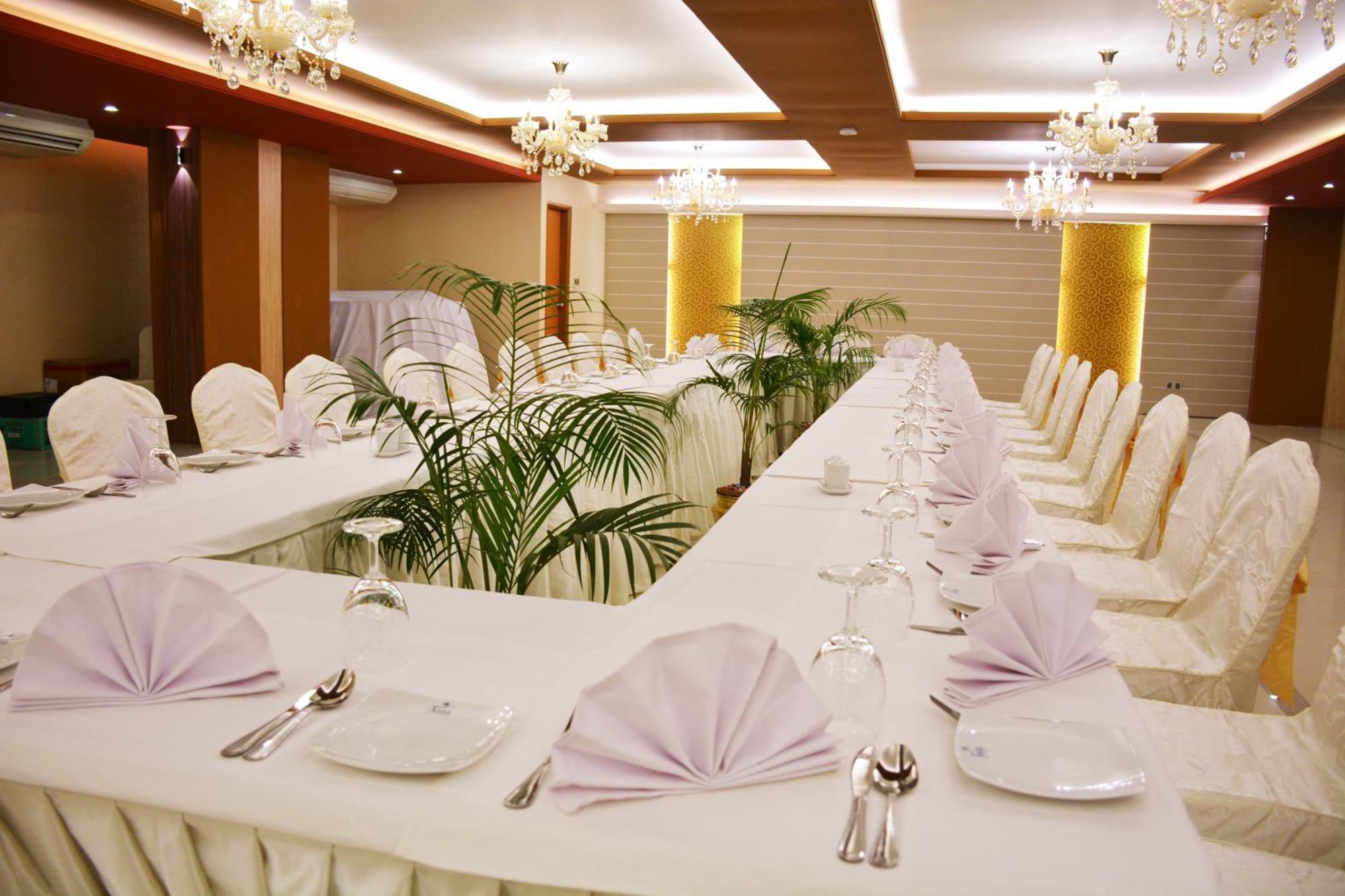 Asia Hotel & Resorts Dhaka Esterno foto