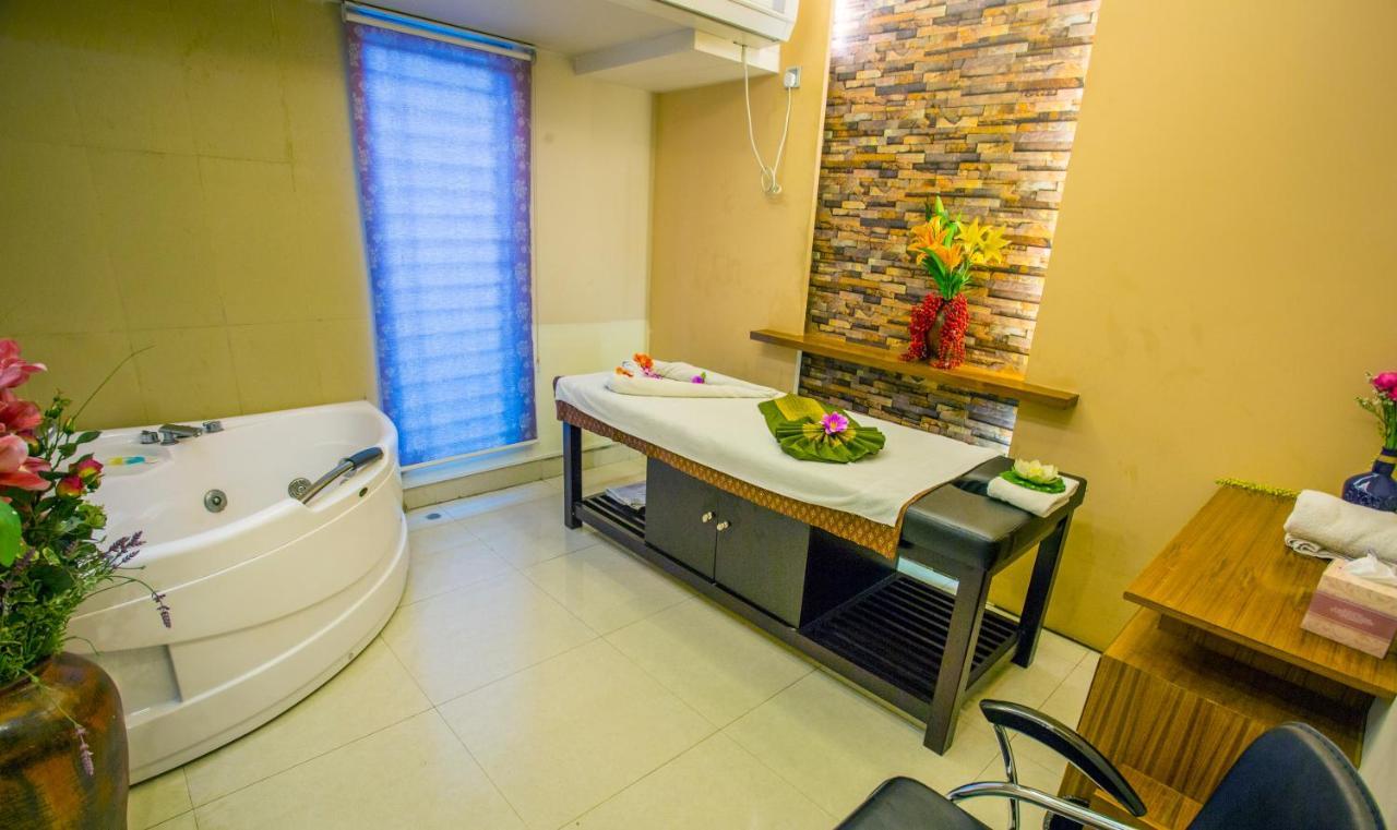 Asia Hotel & Resorts Dhaka Esterno foto
