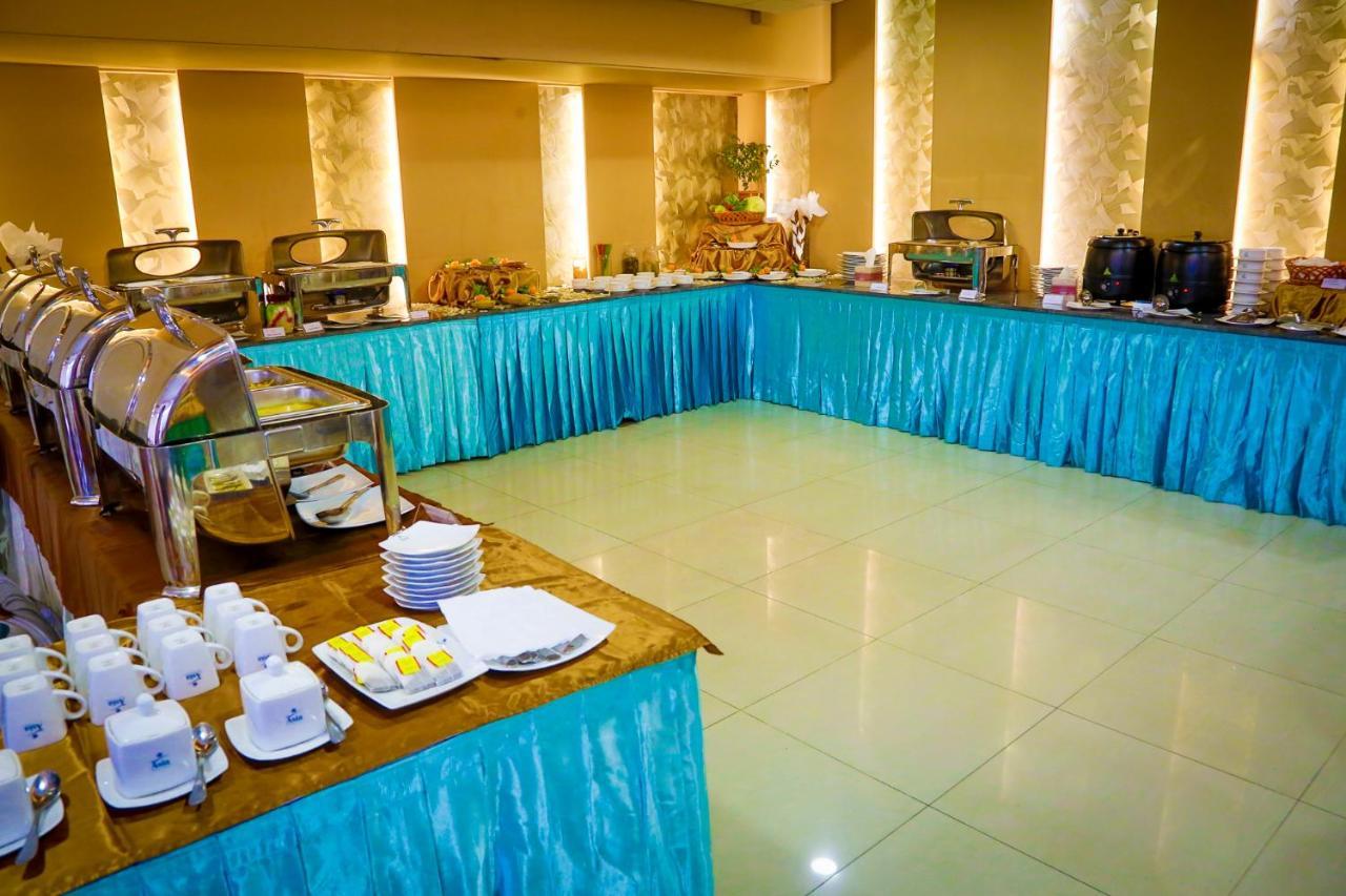 Asia Hotel & Resorts Dhaka Esterno foto